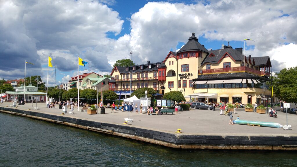 Dödsbo Vaxholm – Dödsboproffsen hjälper med tömning, städning och värdering Behöver du hjälp med ett dödsbo i Vaxholm? Dödsbopr
